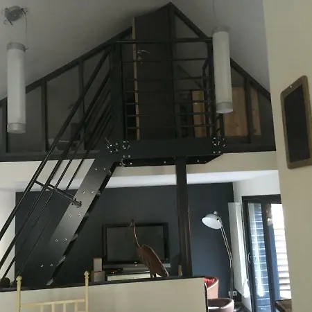 بيت للعطل Le Mahonia